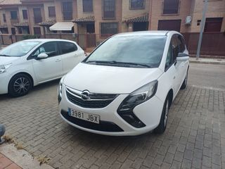 Opel Zafira Tourer 2015