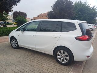 Opel Zafira Tourer 2015