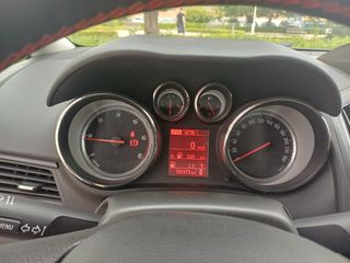 Opel Zafira Tourer 2015