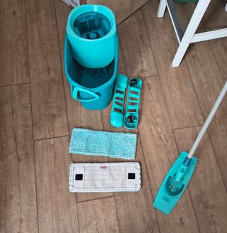 Mopa Leifheit Turquesa con Accesorios, poco uso
