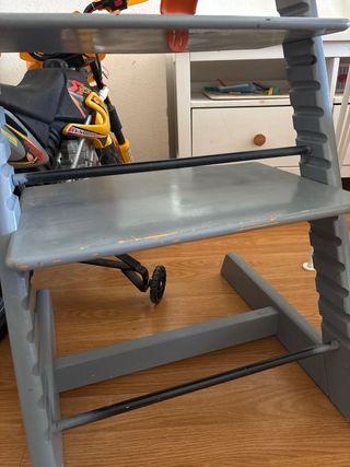 Trona Stokke bebé naranja y gris