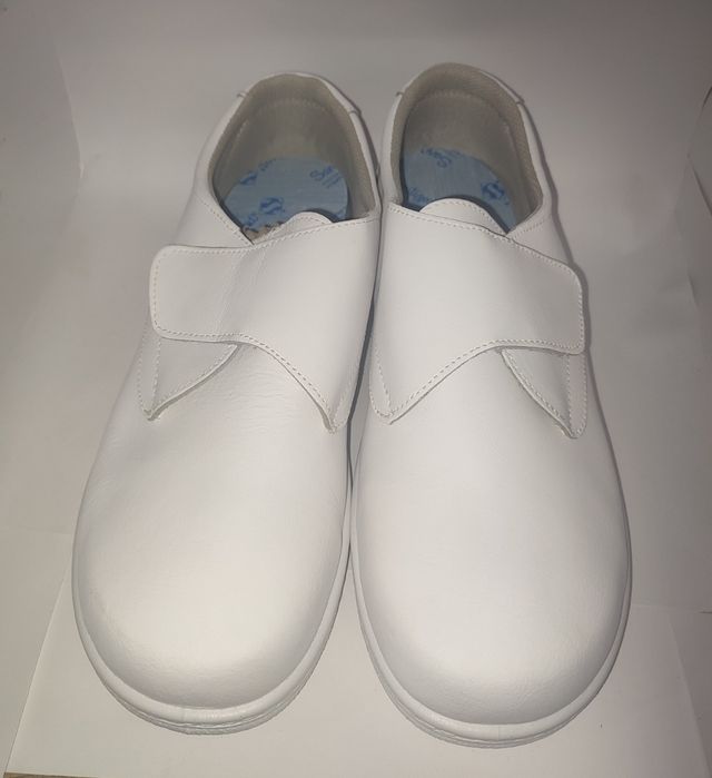Sapatos Sanitários/de Segurança Tamanho 43 Branco
