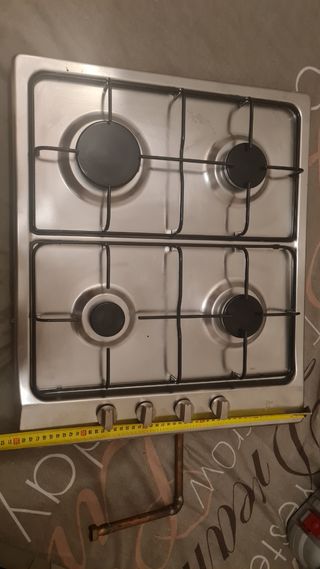 Cocina de gas 4 fuegos marca teka 