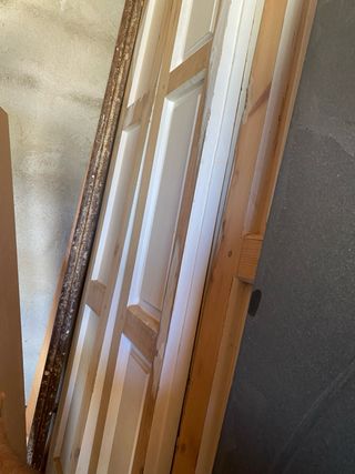 Puertas de madera variadas