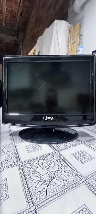 Televisión i-joy con soporte para furgoneta