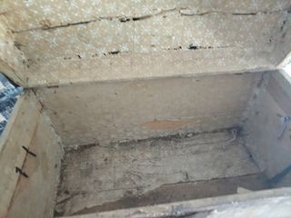 Baúl antiguo de madera