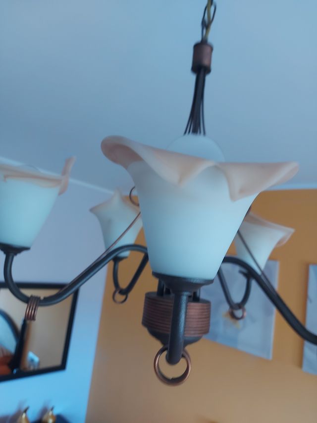 Lámpara de techo de cristal y metal