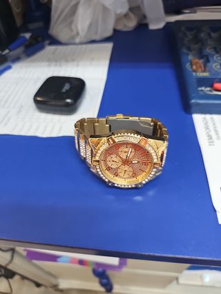 Reloj Guess Chapado en Oro