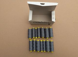 12x Scatole Hilo de coser Gutermann 