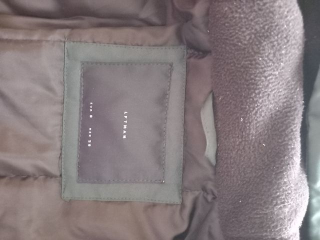 Lote de abrigos marrón y verde oscuro para hombre