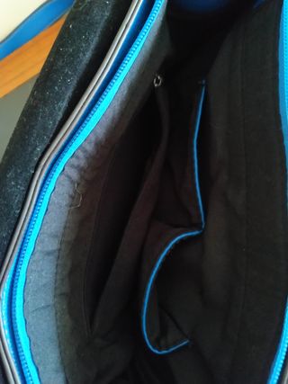 Bolso de piel azul