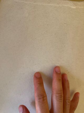Lámpara de mesa de madera y tela