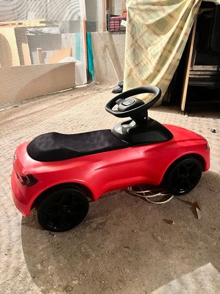 Coche correpasillos Audi rojo