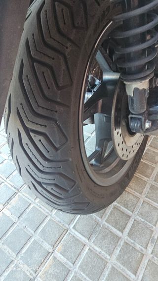 Yamaha XMAX 300 - 20.100 km