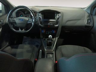Ford Focus ST-Line R&b