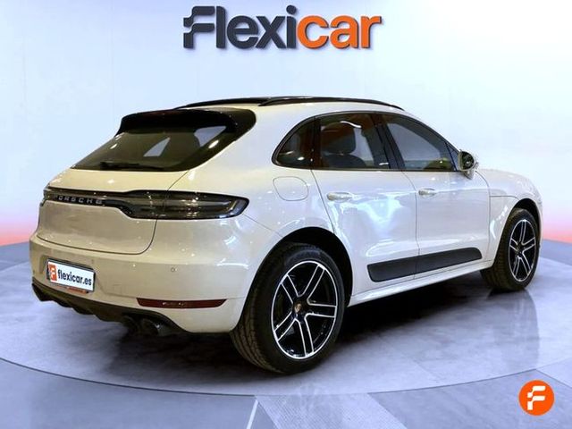 Porsche Macan -
