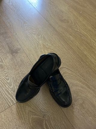 Zapatos escolares negros