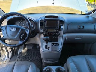 KIA Carnival 2009