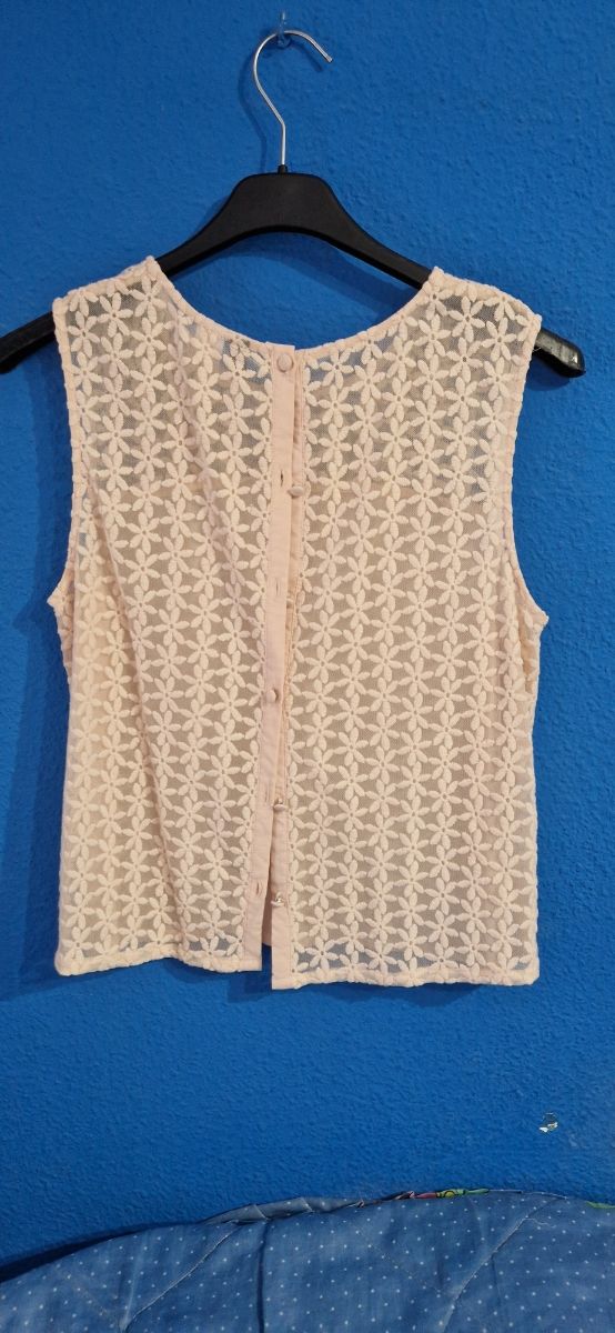 Blusa rosa asalmonada H&M Divided con encaje