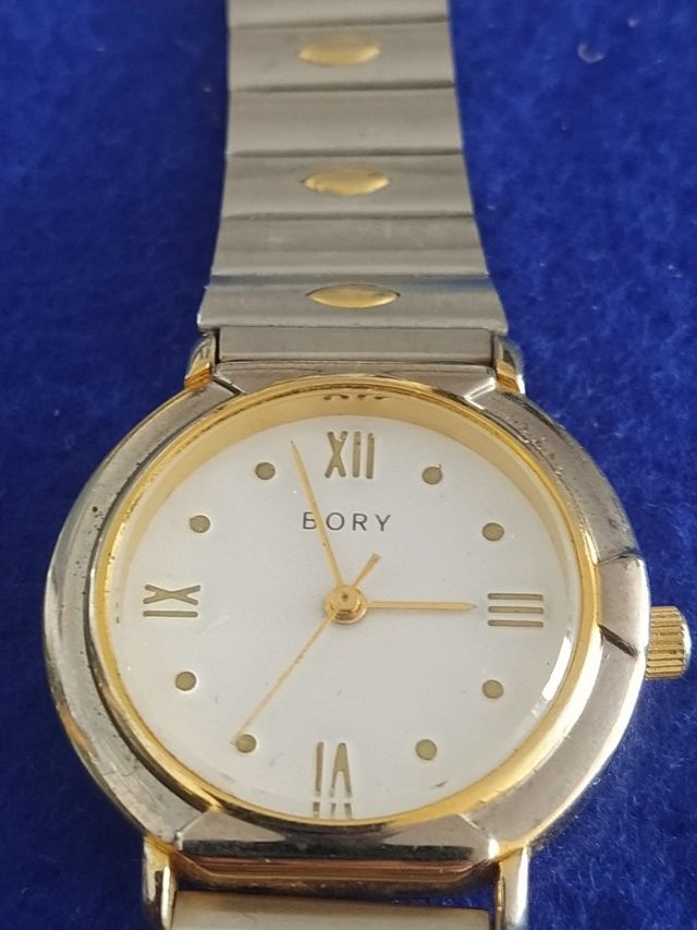 Reloj Bory de cuerda manual