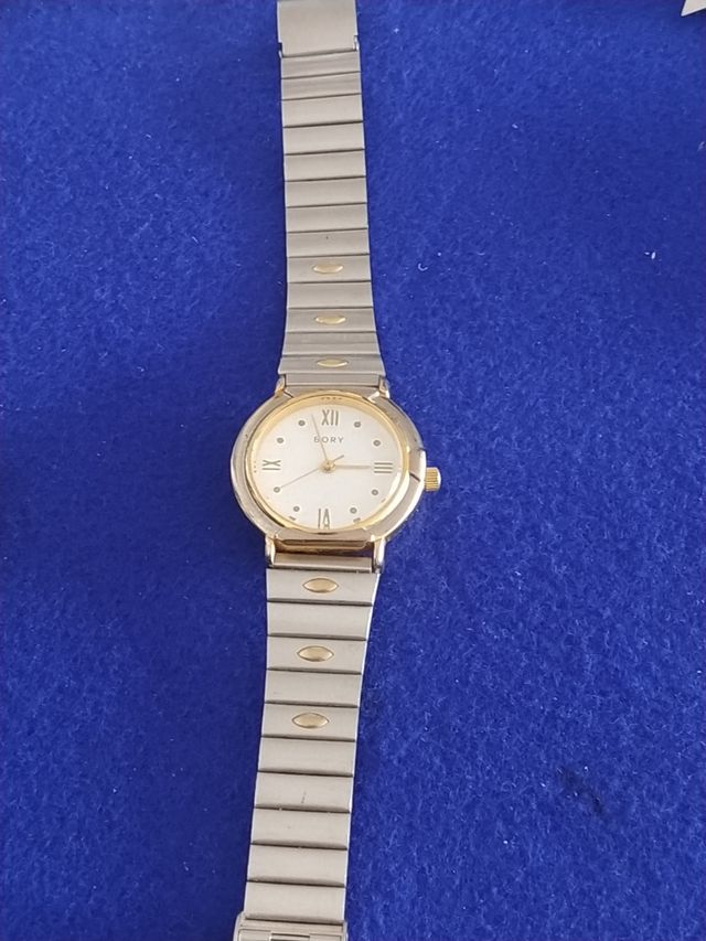 Reloj Bory de cuerda manual