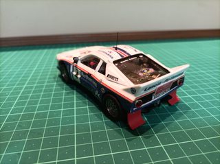 Coche Scalextric Lancia Rothmans