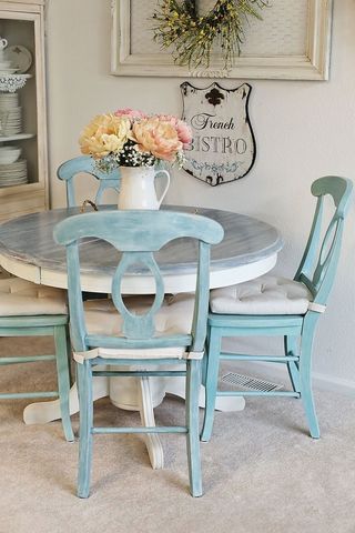 RESTAURADORA Y DECORADORA MUEBLES