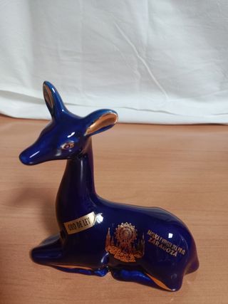 Cervatillo azul con detalles dorados, Zaragoza