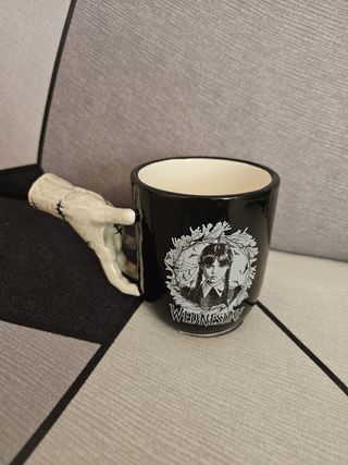 Taza Wednesday Addams