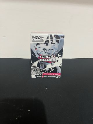 Carte Pokémon Scarlatto & Violetto Fuoco Bianco