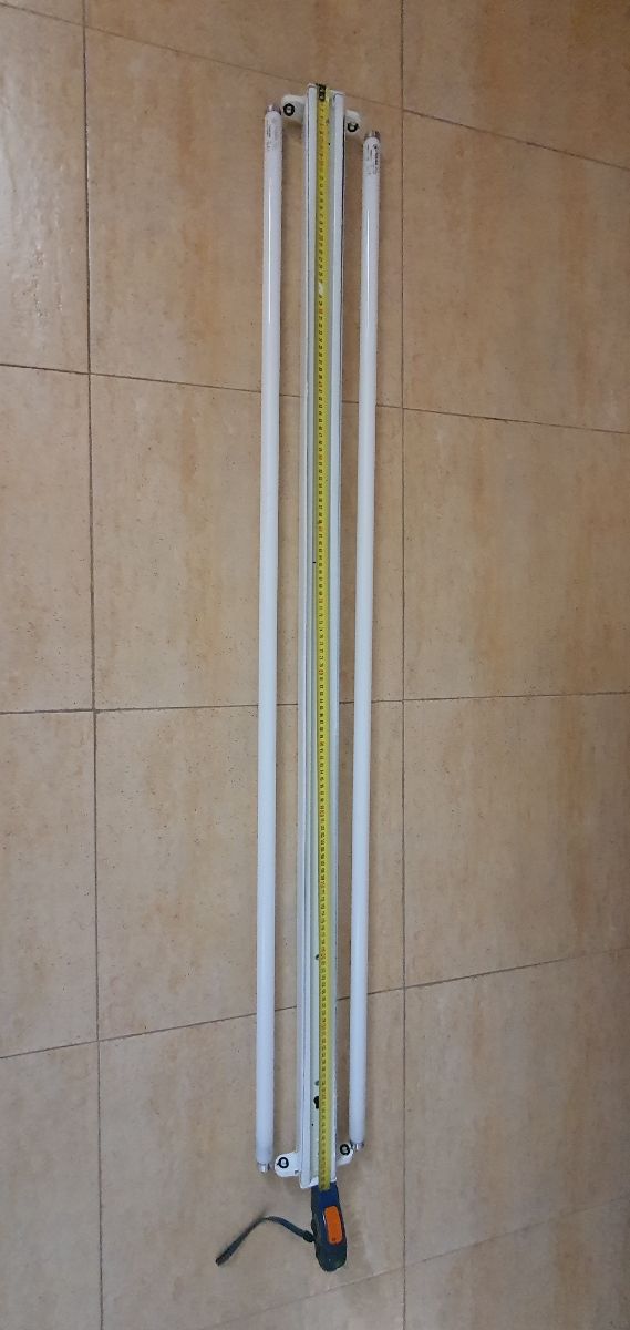 Soporte doble para tubos fluorescentes