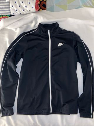 Sudadera Nike Negra con Raya Blanca