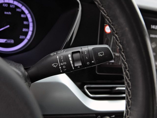 Kia Niro 1.6 GDi HEV 104kW (141CV) Drive