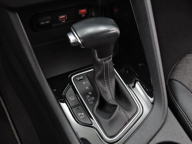 Kia Niro 1.6 GDi HEV 104kW (141CV) Drive
