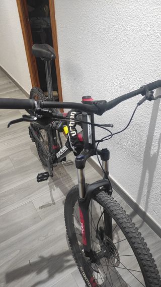 Bicicleta RockRider ST 530