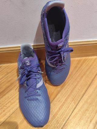 Bota de futbol para niños