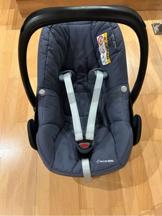 Silla coche Maxicosi 0-18m + otra silla REGALO