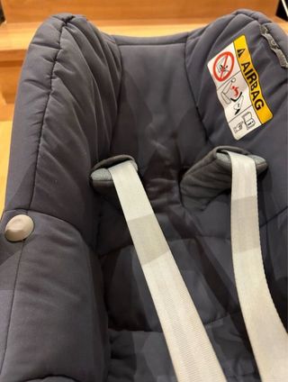 Silla coche Maxicosi 0-18m + otra silla REGALO