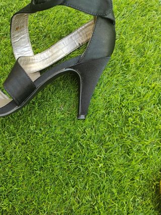 Sandalias de tacón negras