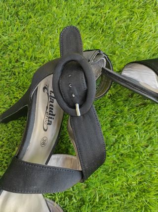 Sandalias de tacón negras