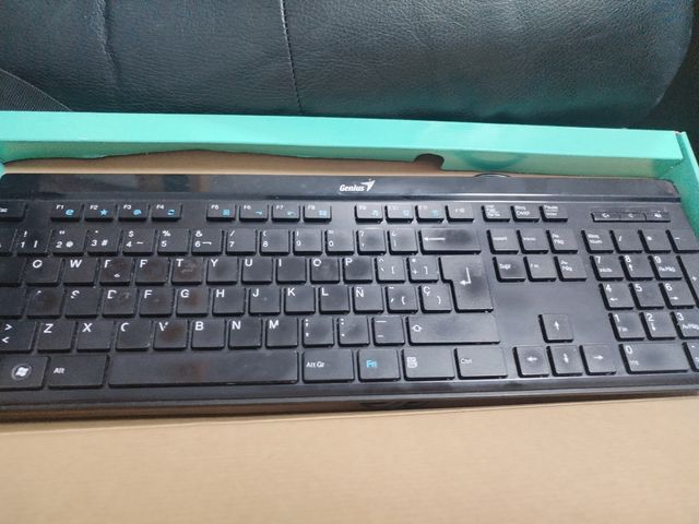 Teclado USB Genius Negro