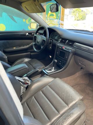 Audi A6 quattro V6 