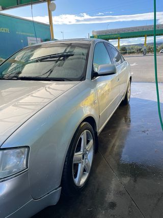 Audi A6 quattro V6 