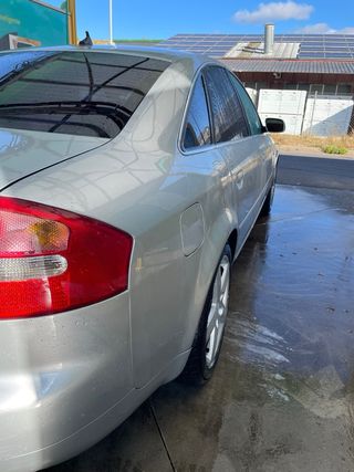 Audi A6 quattro V6 