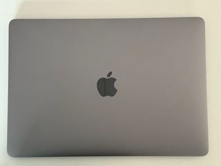 MacBook Pro 13” i5 16GB RAM 512ssd (2017)
