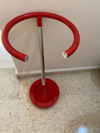 Paragüero rojo y cromado
