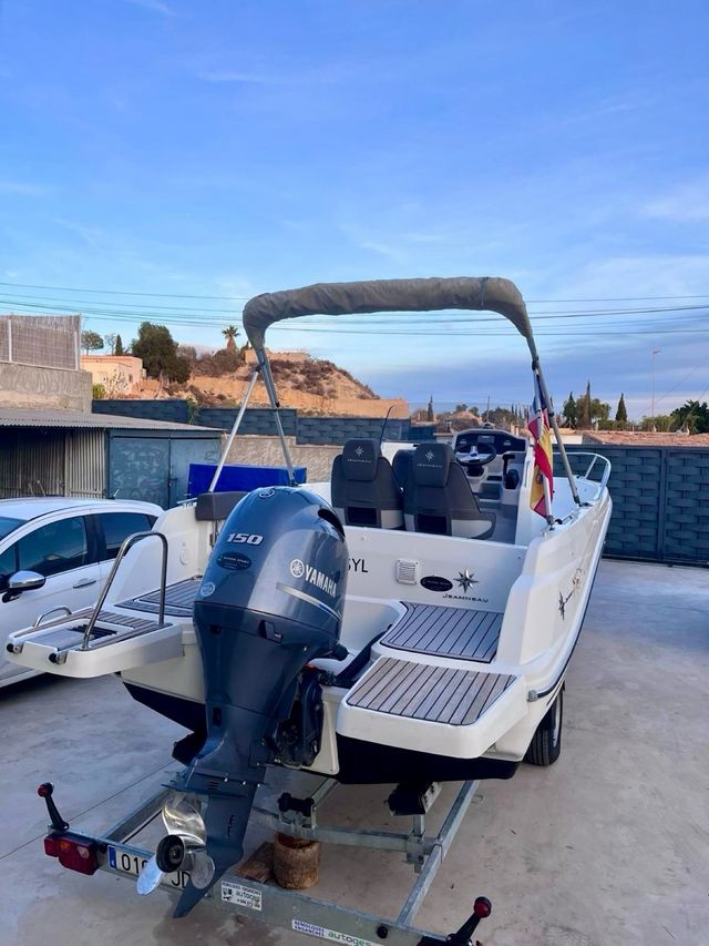 Barco Jeanneau cap camarat 6.5