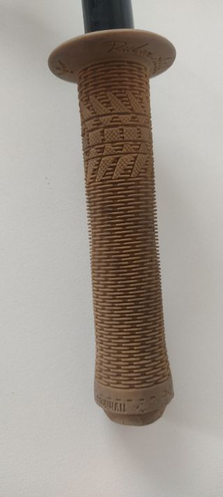 Manillar BMX Cult Hawk + puños fly