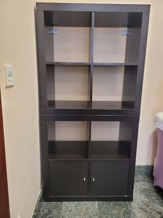 Estantería Ikea Negra con 2 Puertas