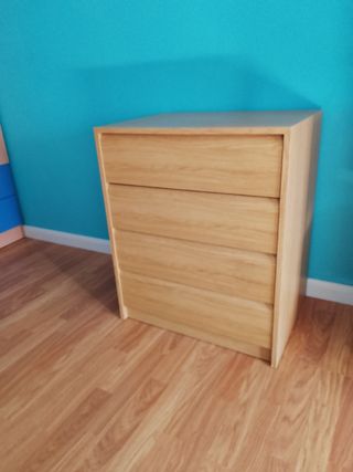 Cómoda infantil de madera